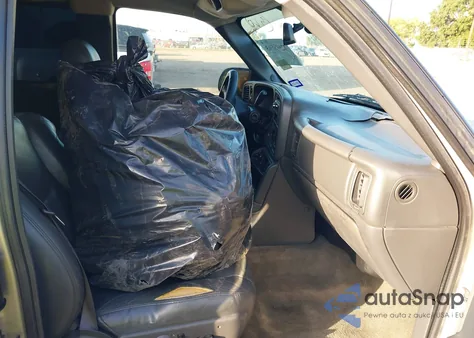 2004 Chevrolet Silverado 1500 Lt z USA, uszkodzony, nr VIN 2GCEC19T041157604